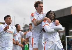 Leeds Unitedlı futbolcular maaşlarında kesinti yapacak