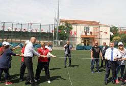 Bakırköy'de annelere madalya