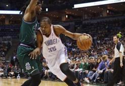 Thunder evinde güldü: 100-88