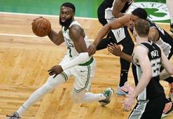 Boston'dan San Antonio karşısında müthiş geri dönüş