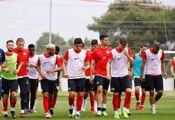 Antalyaspor, Medipol Başakşehir maçına hazır