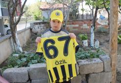 Fenerbahçe haberi... Mesut Özil'den down sendromlu Efe Şahin'e imzalı forma
