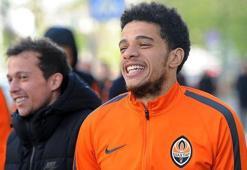 Transfer derbisi! İki takım Taison'ın peşinde...