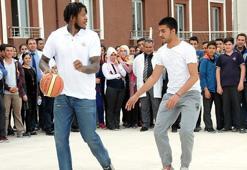 Gaziantep Basketbol takımı öÄrencilerle buluÅtu