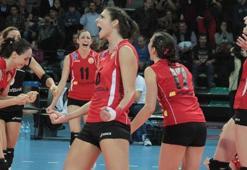Finalist Vakıfbank oldu: 3-0