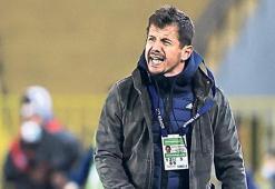Fenerbahçe Emre Belözoğlu ile zirvede!