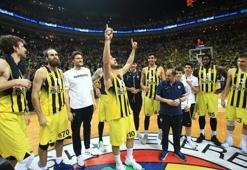 F.Bahçe'den galibiyet şarkısı: Dilimde şarkıların gündüz gece...