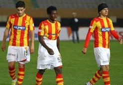 Göztepe'ye üç şok birden