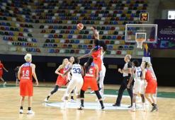 İzmit Belediyespor - Botaş maç sonucu: 57-72