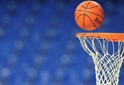 Maçkolik zirvede: 74-65
