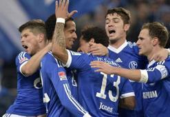 Schalke zorlu viraja girdi