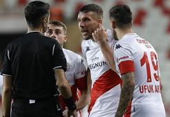 Antalyaspor, Galatasaray maçında dağıldı! 2 kırmızı kart, 2 sakatlık...