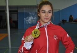 Milli güreşçilerden corona virüsü mesajları