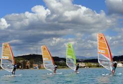 Yelkende RS4 Rüzgar Sörfü Öğreticisi ve Eğitmeni Kursu Adana'da