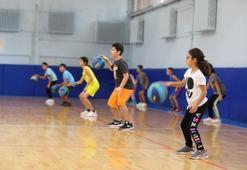 İzmit Belediyesi basketbol okullarına yoğun ilgi