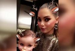 Junior Sneijder, annesiyle Noel'in tadını çıkarıyor
