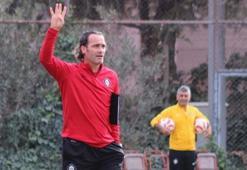 Altay'dan küfür tepkisi