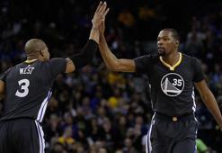 Golden State Warriors'tan art arda 14. galibiyet