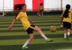 Bolu'nun gözde kızları profesyonel futbolculara taş çıkartıyor