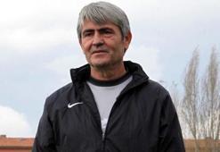 Arif Peçenek vefat etti