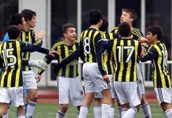 Fenerbahçe U-14 ve U-15 galip geldi