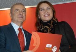 Yeni üyelere berat töreni