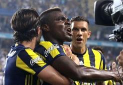 "Ersun Yanal giremezken Emenike göbek atıyor"