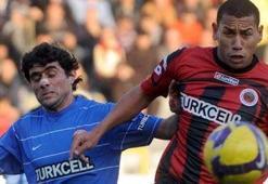 Manisaspor'da iki transfer