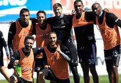 Beşiktaş'ta Cenk Tosun antrenmanda gol şov yaptı