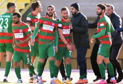 Karşıyaka'da futbolculara ödeme yapıldı