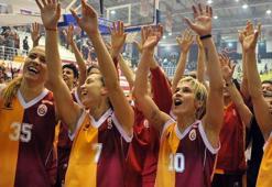 Galatasaray, Poşonya'ya karşı