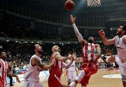 Potada uğursuz gece: 77-64