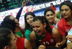 Kaf Kaf'ta Teledünya Türkiye Kupası'nda dörtlü finale kalma sevinci yaşanıyor