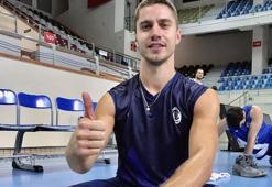 Altekma Maksim Buculjevic'in sözleşmesini uzattı