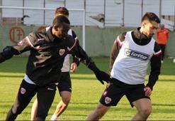 Lider Adana'da 4 eksikli idman