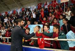 Ömer Onan'dan kardeş pası