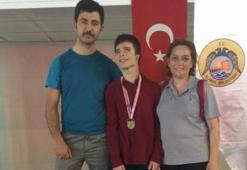 Korkarak yüzdüğü sularda hedef büyüttü
