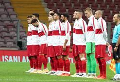 Fanatik yazarları A Milli Takım'ın Sırbistan ile 2-2 berabere kaldığı maçı yorumladı!