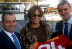J.Lo'ya anlamlı hediye