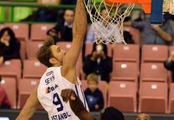 Anadolu Efes, Petkim'i farklı geçti: 83-67
