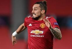 Manchester United, Nuno Mendes transferi için Alex Telles'i takasta kullanacak
