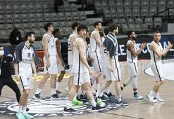 SON DAKİKA! Beşiktaş Icrypex'te 30 kişi koronavirüs oldu, Bahçeşehir Koleji maçı ertelendi