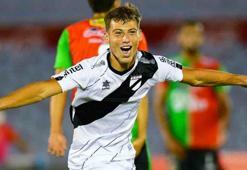 Uruguay'a 16 yaşındaki Nicolas Siri damga vurdu!