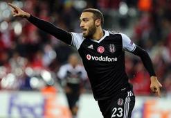 Cenk Tosun haftanın oyuncusu ödülünü aldı