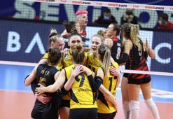 VakıfBank, yarı final serisinde 1-0 öne geçti