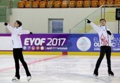 Artistik Patinajda Başar Oktar'ı seyirci üçüncülüğe taşıdı