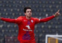 Enis Destan kimdir, kaç yaşında? Enis Destan nereli, hangi takımlarda oynadı?
