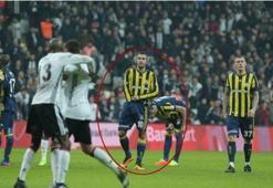 Robin van Persie'nin olay yaratan hareketinin videosu yayınlandı!
