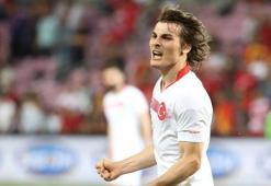 Çağlar Söyüncü'den "Evde Kal" çağrısına destek!