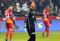 Chelsea gözünü Muslera'ya dikti!